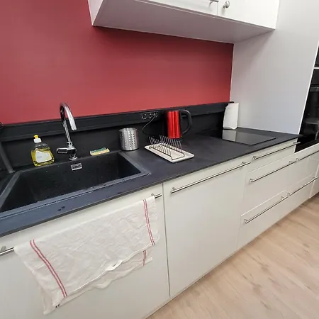 Bien Equipe Au Calme A Montmartre Lägenhet Paris